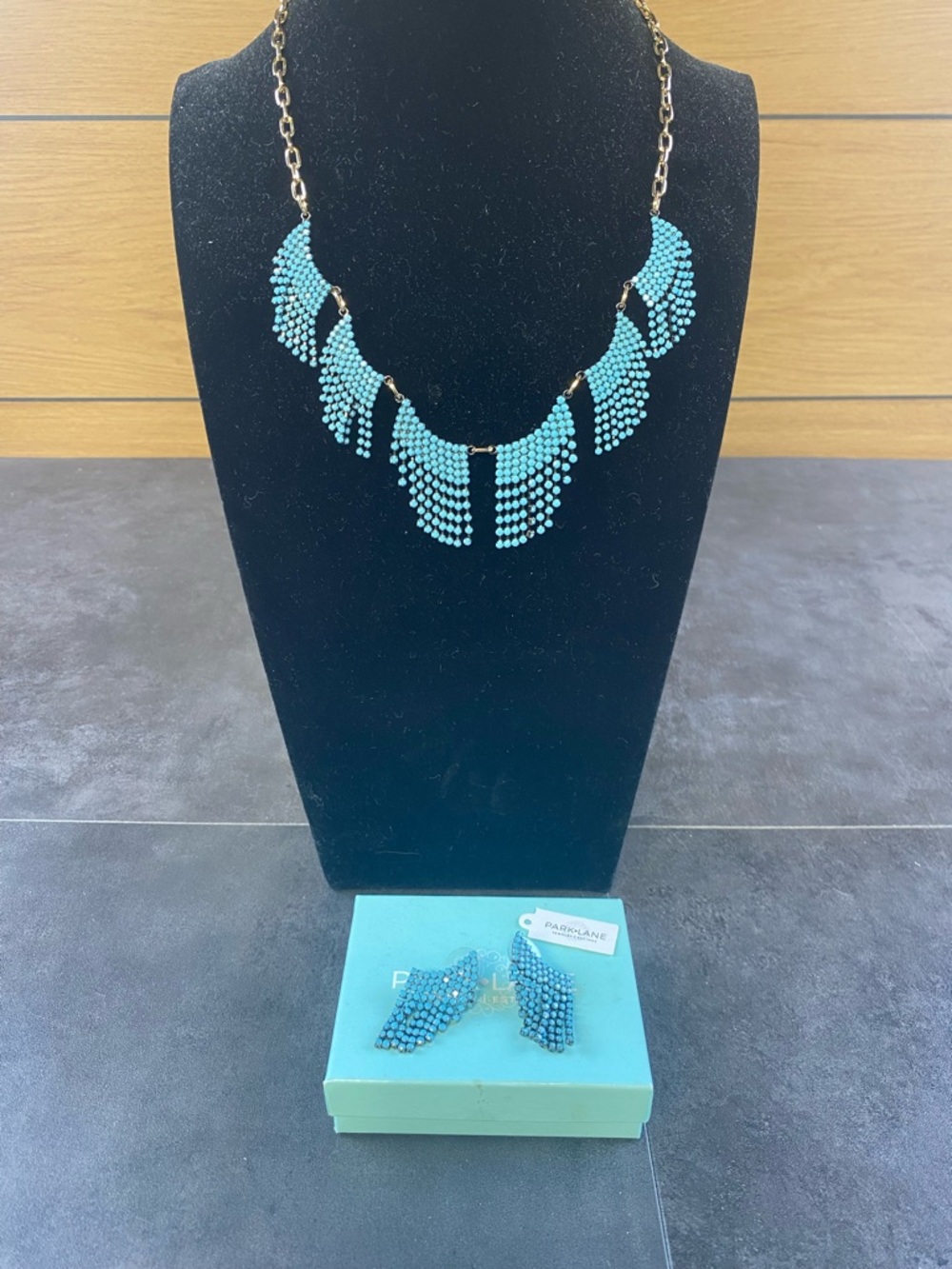 Park Lane Victorian Turquoise Colored Fringe Necklace w/ Matching Earrings NWOT